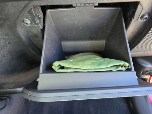 Used 2019 Jeep Wrangler Unlimited Sahara image 30