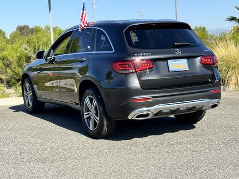 Used 2021 Mercedes-Benz GLC 300 4MATIC image 11