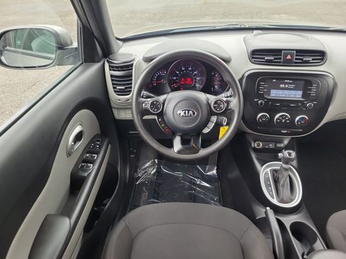 Used 2019 Kia Soul image 19