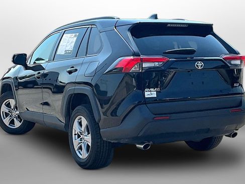 Used 2024 Toyota RAV4 XLE FWD image 10