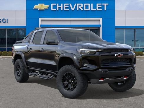 New 2026 Chevrolet Colorado ZR2 w/ Midnight Edition AWD/4WD image 7