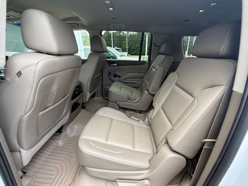 Used 2015 GMC Yukon XL SLT RWD image 14