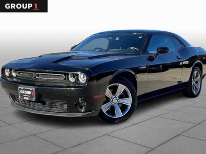 Used 2017 Dodge Challenger SXT