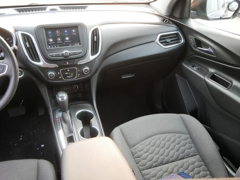 Used 2020 Chevrolet Equinox LT AWD/4WD image 11