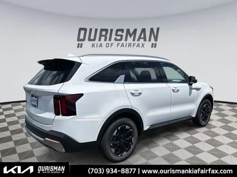 New 2025 Kia Sorento S w/ Panoramic Sunroof Package image 4