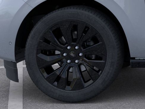 New 2025 Ford Expedition Max Platinum w/ Stealth Appearance Package image 19