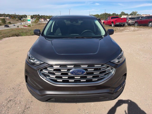 Used 2020 Ford Edge SE FWD image 2