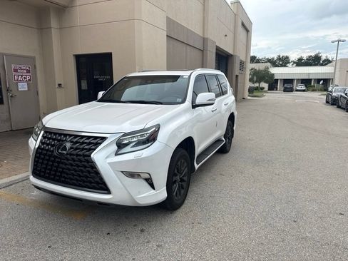 Certified 2023 Lexus GX 460 Premium w/ Premium Package AWD/4WD image 3