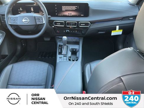 New 2026 Nissan Sentra SR w/ SR Premium Package FWD image 15