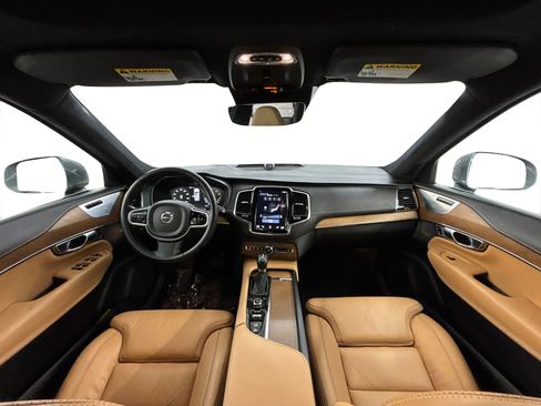 Used 2017 Volvo XC90 T6 Inscription w/ Luxury Package image 17
