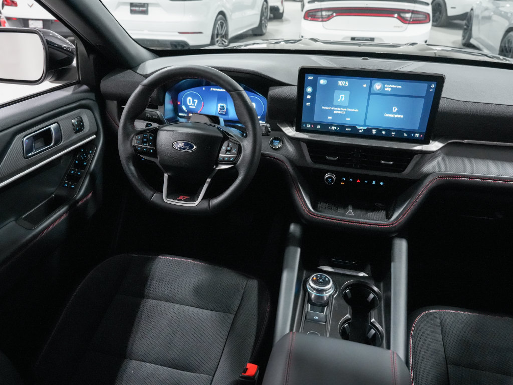 Used 2025 Ford Explorer ST AWD/4WD image 11