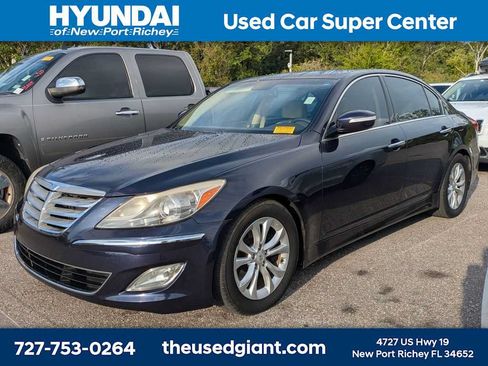 Used 2013 Hyundai Genesis 3.8 RWD image 1