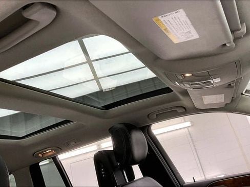 Used 2014 Mercedes-Benz GL 550 GL 550 4MATIC image 13