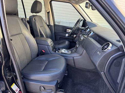 Used 2016 Land Rover LR4 HSE LUX image 31
