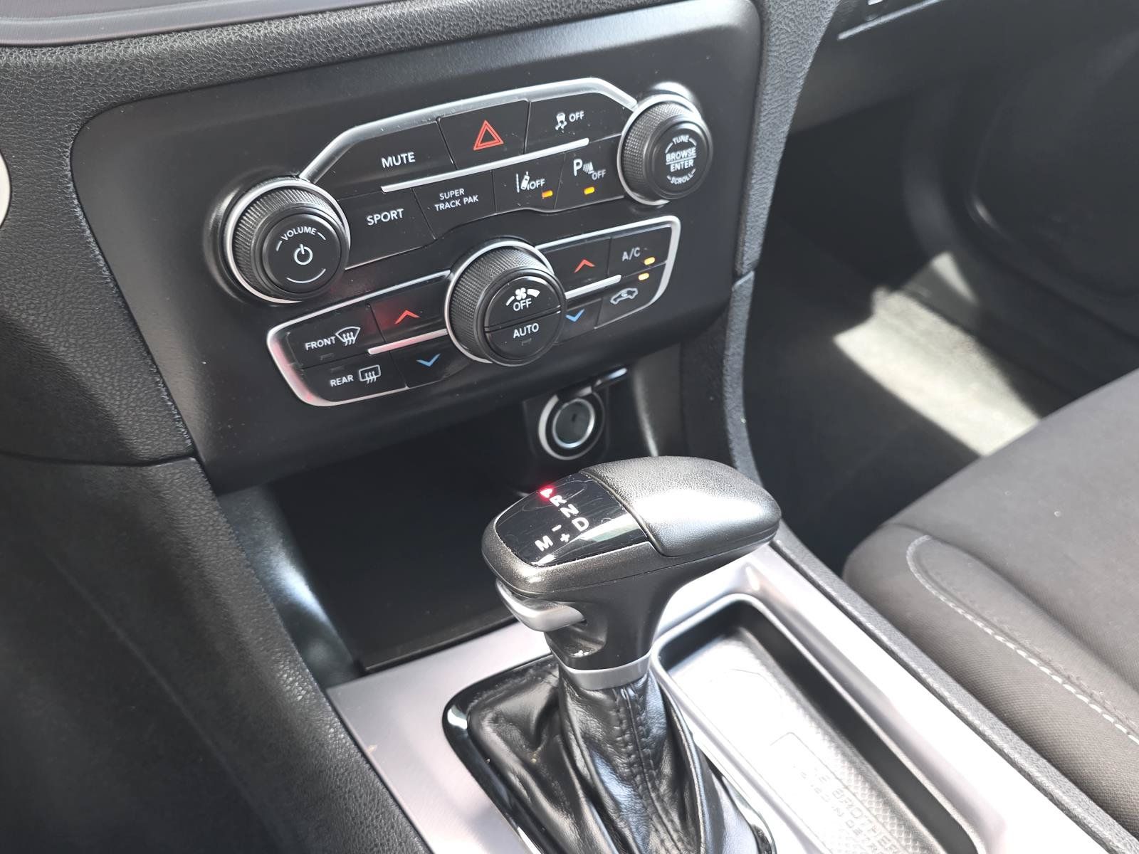 Used 2023 Dodge Charger R/T w/ Blacktop Package RWD image 21