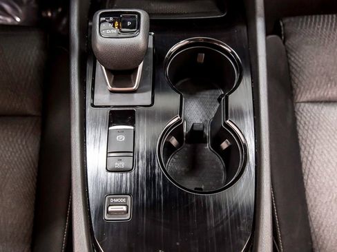 Used 2024 Nissan Rogue SV FWD image 23