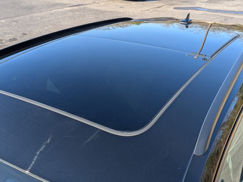 Used 2024 Audi Q5 e Premium Plus w/ Premium Plus Package image 15