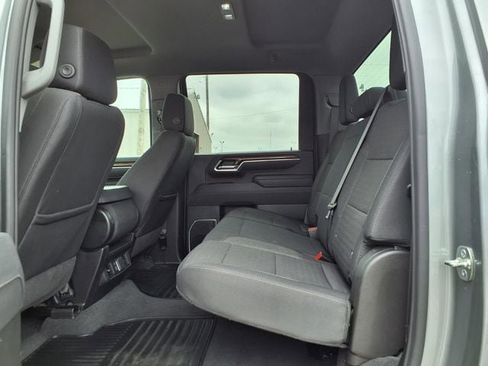 Used 2025 Chevrolet Silverado 2500 LT w/ Convenience Package AWD/4WD image 13