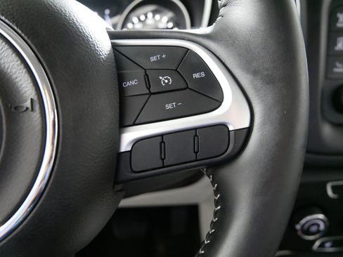 Used 2017 Jeep Compass Latitude w/ Cold Weather Group AWD/4WD image 28