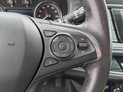 Used 2020 Buick Enclave Preferred FWD image 32