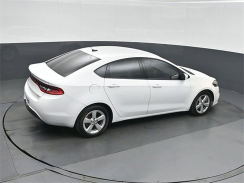 Used 2015 Dodge Dart SXT image 30