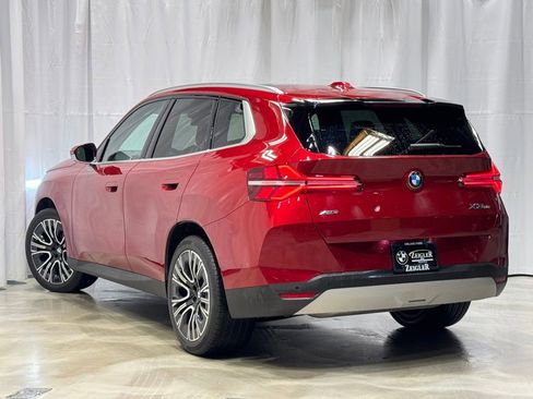 Used 2025 BMW X3 xDrive30i w/ Premium Package image 4