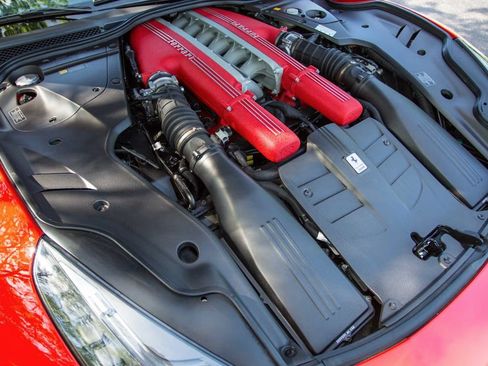 Used 2014 Ferrari F12 Berlinetta RWD image 9
