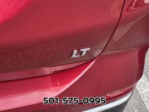 Used 2020 Chevrolet Equinox LT FWD image 11