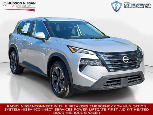 Used 2025 Nissan Rogue SV FWD image 1