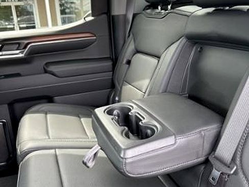 Used 2024 GMC Sierra 1500 Denali w/ Technology Package image 30