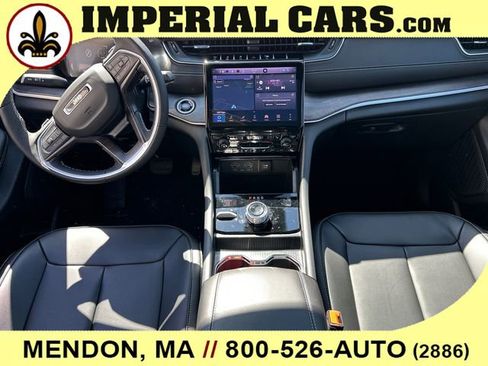 New 2025 Jeep Grand Cherokee Limited AWD/4WD image 18