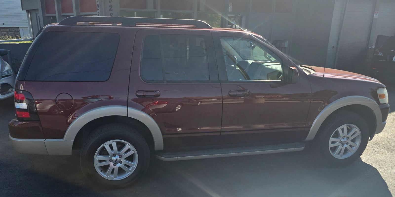 Used 2009 Ford Explorer Eddie Bauer AWD/4WD image 6