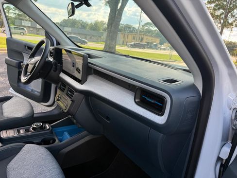 Used 2025 Ford Maverick XLT FWD image 20