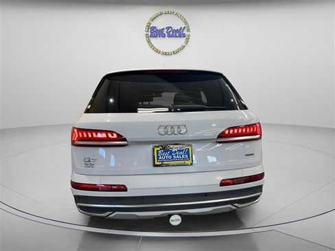 Used 2021 Audi Q7 3.0T Premium Plus w/ Premium Plus Package AWD/4WD image 4