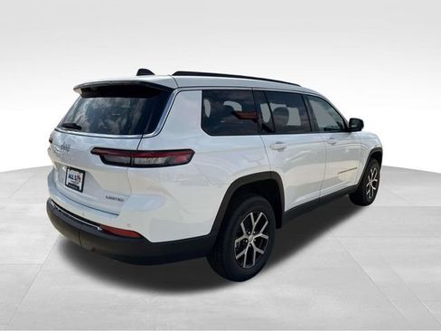 New 2025 Jeep Grand Cherokee L Limited w/ Luxury Tech Group II image 23