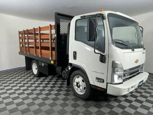 New 2025 Chevrolet Low Cab Forward image 28