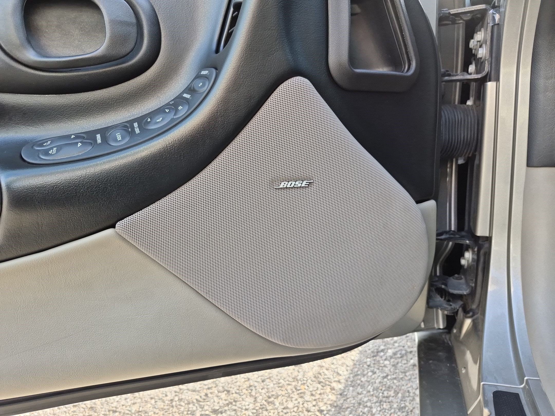 Used 2001 Chevrolet Corvette Convertible w/ Preferred Equipment Group2 RWD image 13