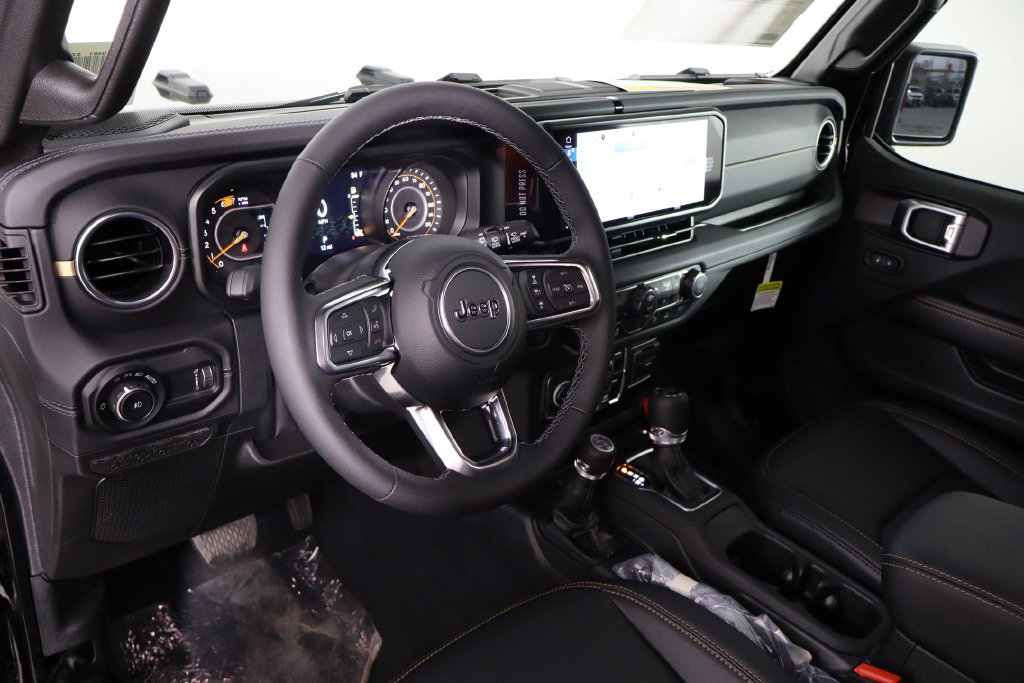 New 2027 Jeep Wrangler Unlimited Sahara AWD/4WD image 27