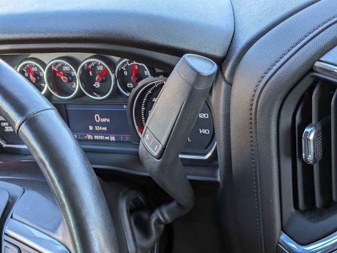 Used 2022 Chevrolet Silverado 1500 LT w/ Safety Package image 31