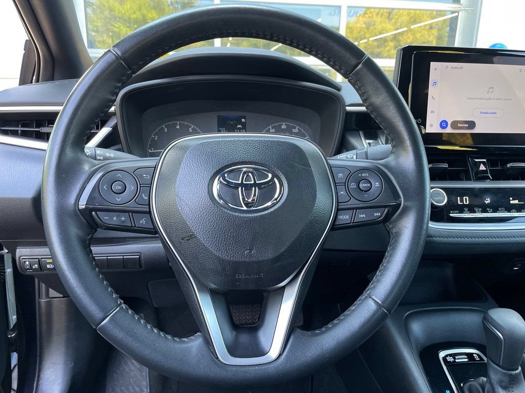 Used 2025 Toyota Corolla SE FWD image 14