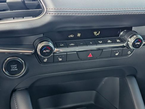 New 2026 MAZDA MAZDA3 Hatchback w/Premium Plus Pkg image 25