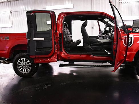 Used 2022 Ford F350 Lariat w/ Lariat Value Package image 31