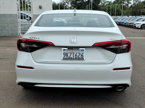 Used 2024 Honda Civic Sport image 5