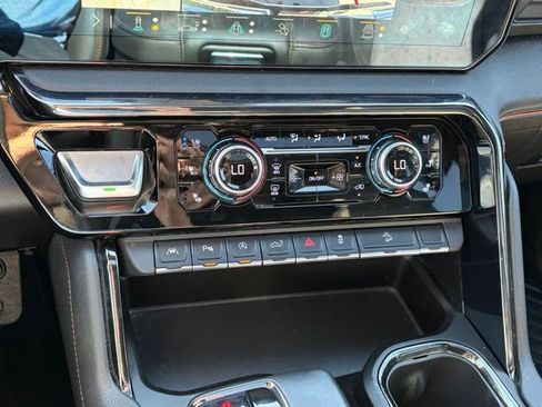 Used 2023 GMC Sierra 1500 AT4 w/ Technology Package image 23