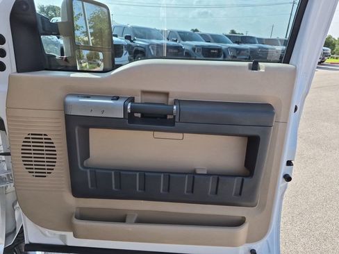 Used 2015 Ford F250 Lariat w/ Lariat Interior Package AWD/4WD image 34