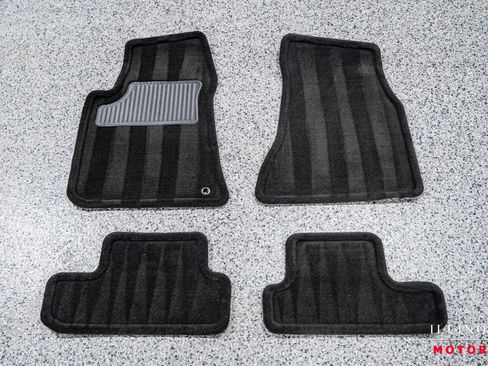 Used 2010 Dodge Challenger SRT8 w/ Special Edition Group image 29