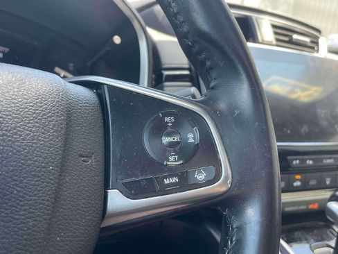 Used 2018 Honda CR-V Touring image 21