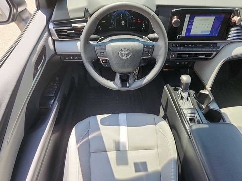 Used 2025 Toyota Camry SE w/ Convenience Package AWD/4WD image 12