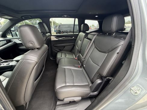 Used 2023 Cadillac XT6 Premium Luxury FWD image 31