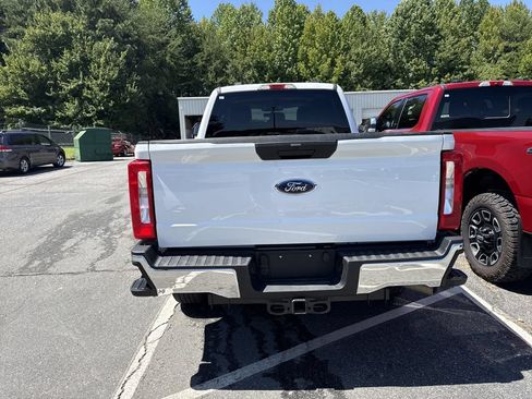 Used 2025 Ford F250 XLT AWD/4WD image 19